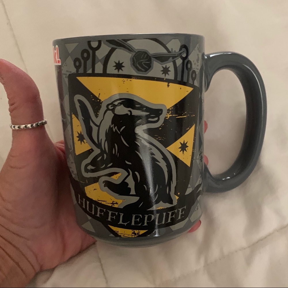 Harry Potter sorting cap mug. Hufflepuff